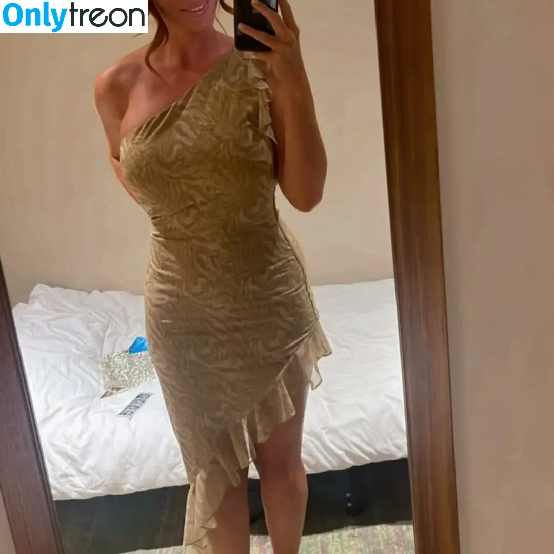 Ellie M nude photo #0031 (ellie.m / ellieskyyy95)