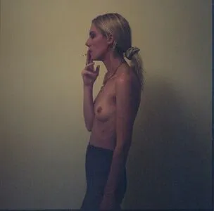 Ellie Rowsell / Wolf Alice / ellieciararowsell nude photo #0011