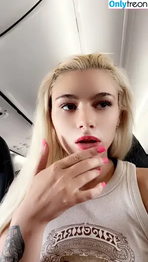 Ellie Smoke / elliebells nude photo #0001