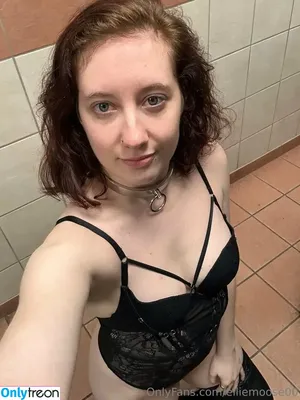  nude photo #0009