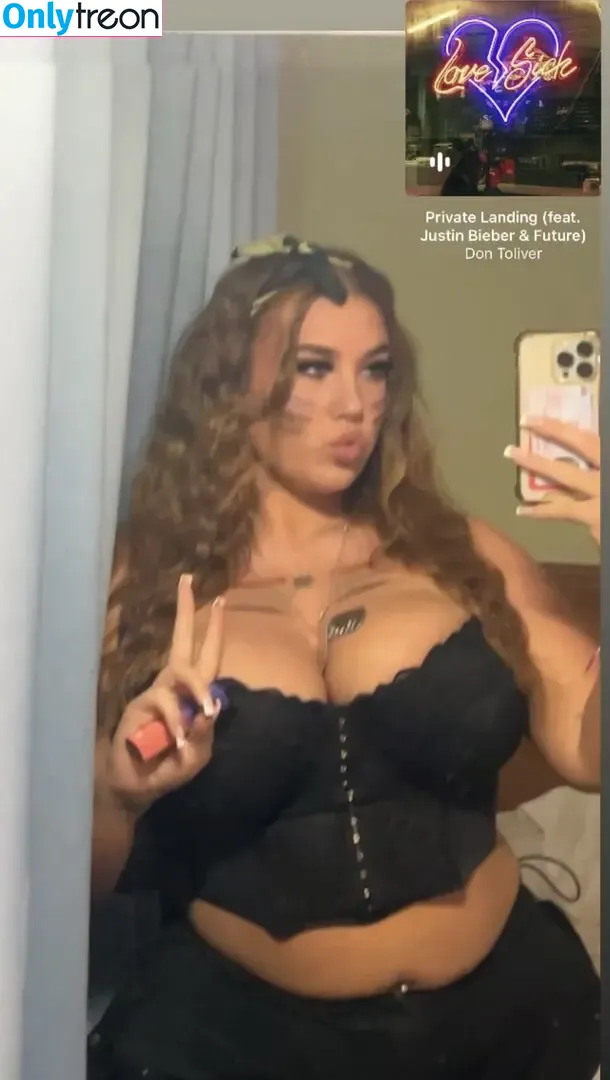 ellierobsxx nude photo #0003 (ellieleen1)