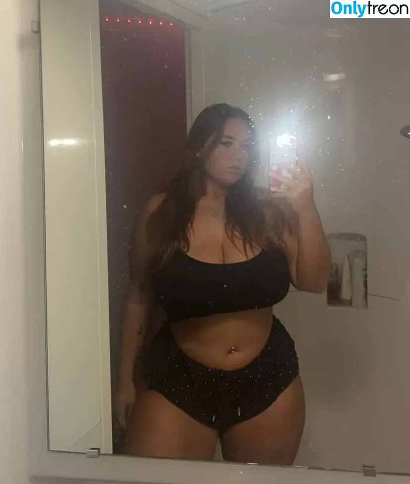 ellierobsxx nude photo #0024 (ellieleen1)