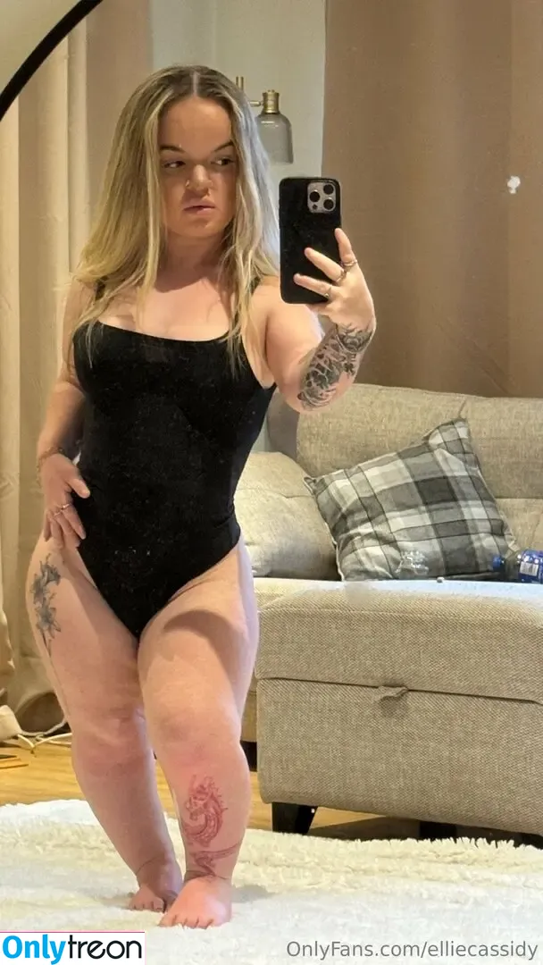 elliespokes nude photo #0020 (elliespokesss)