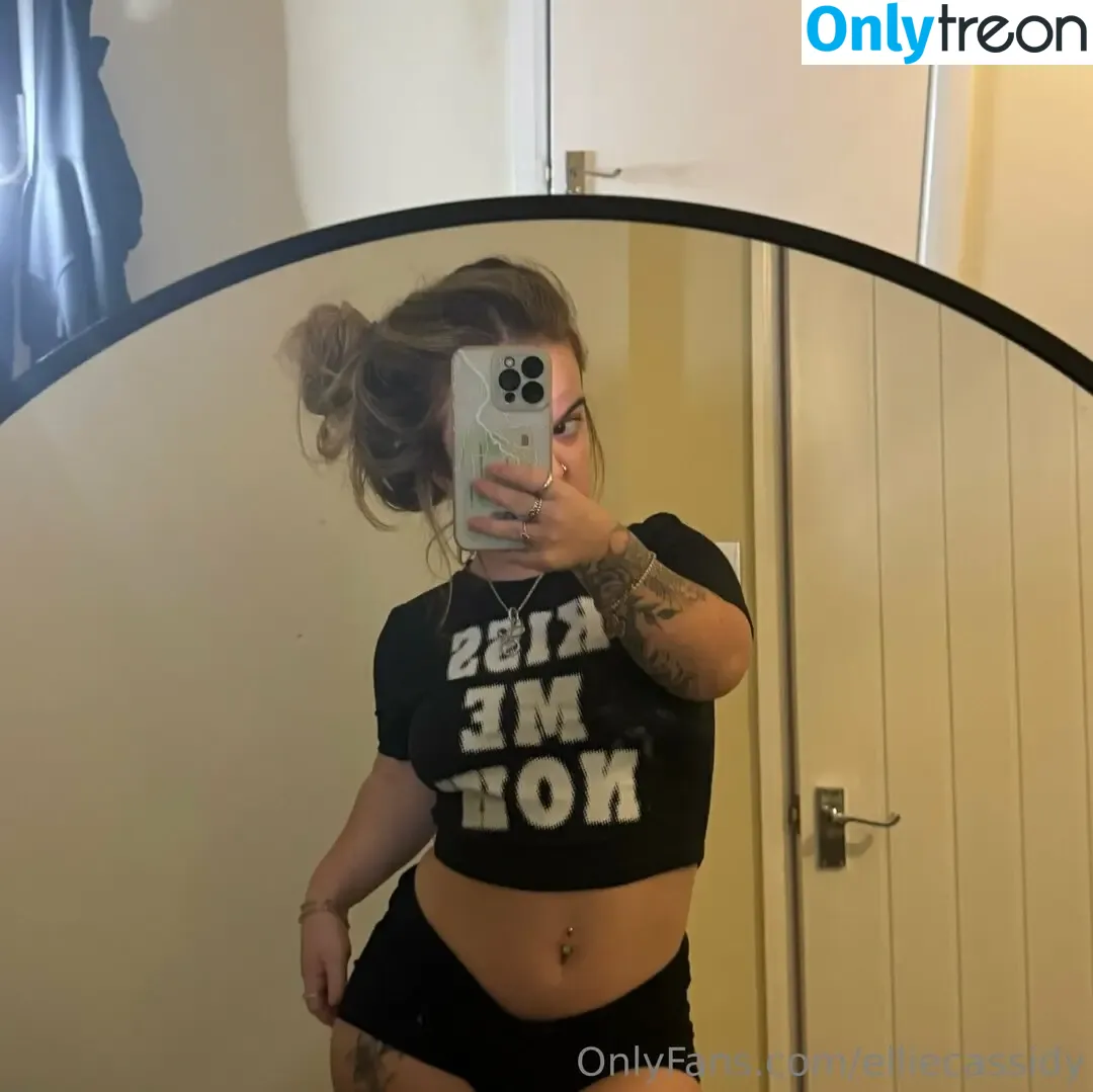 elliespokes nude photo #0041 (elliespokesss)