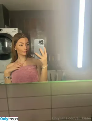 ellissaaa / cosmicgorls nude photo #0011