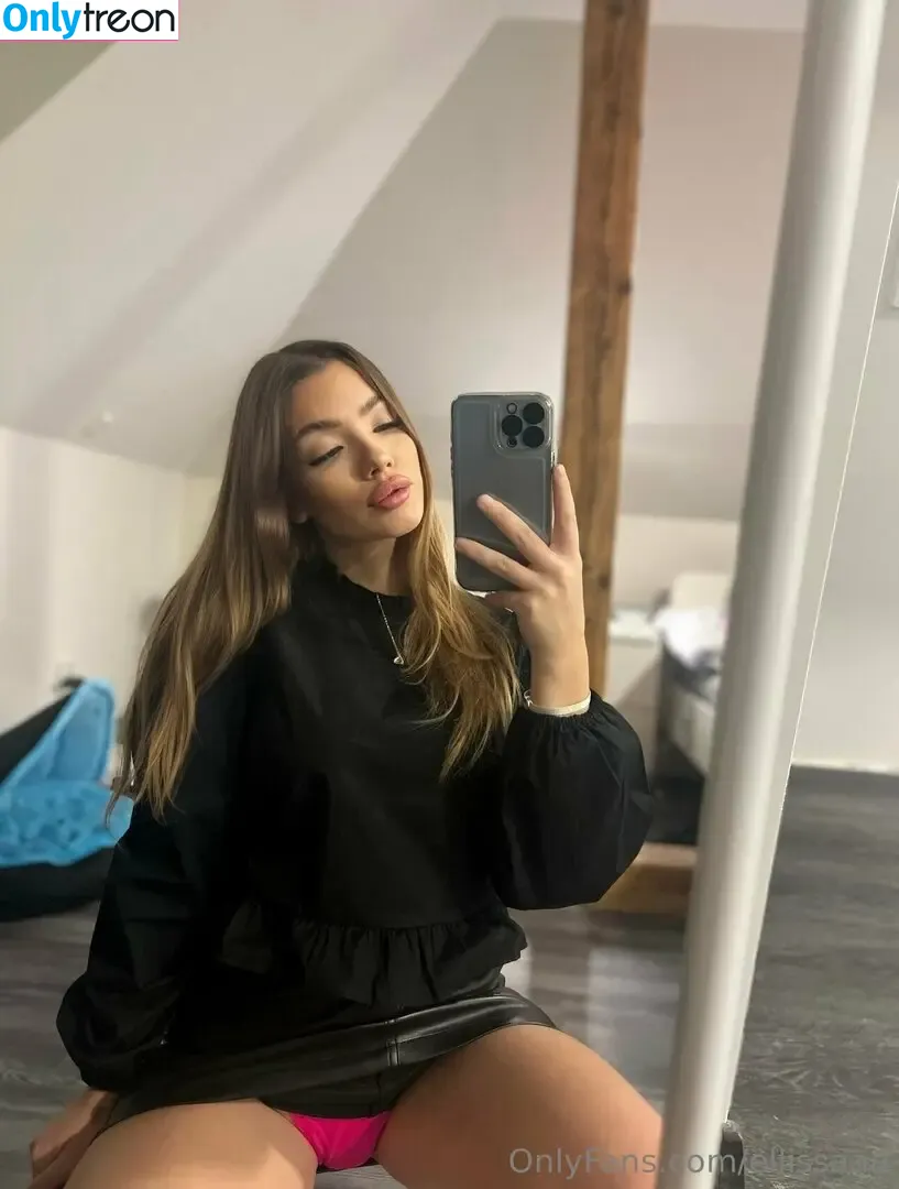 ellissaaa nude photo #0010 (cosmicgorls)