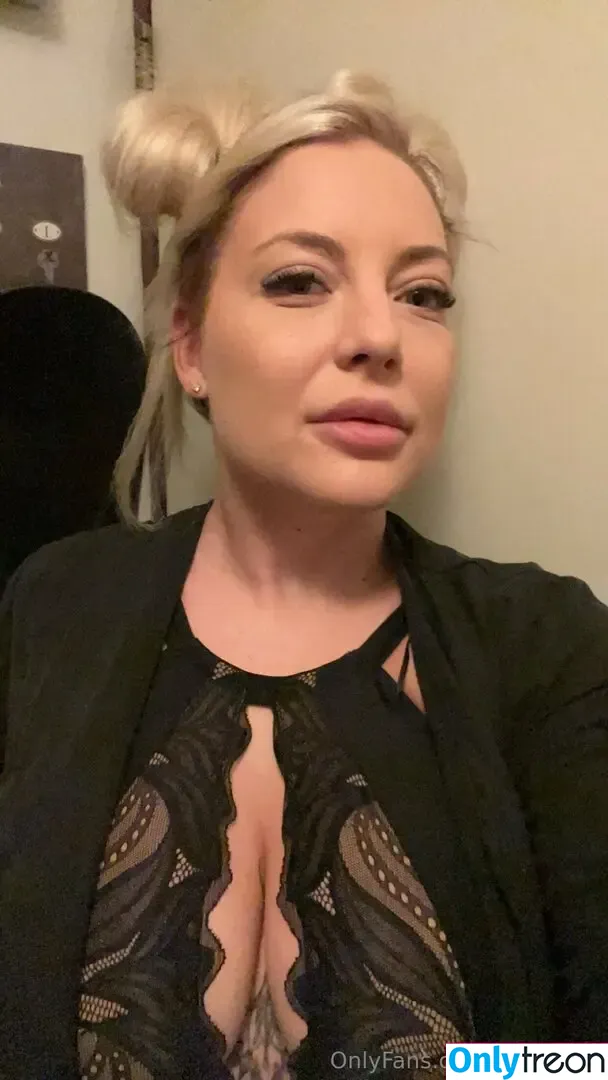 ellitellivip nude photo #0057 (ellitellivip)