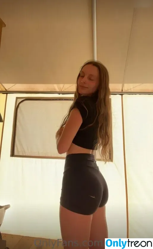 Elly Sykes голая photo #0006 (ellysykes / lefumee)