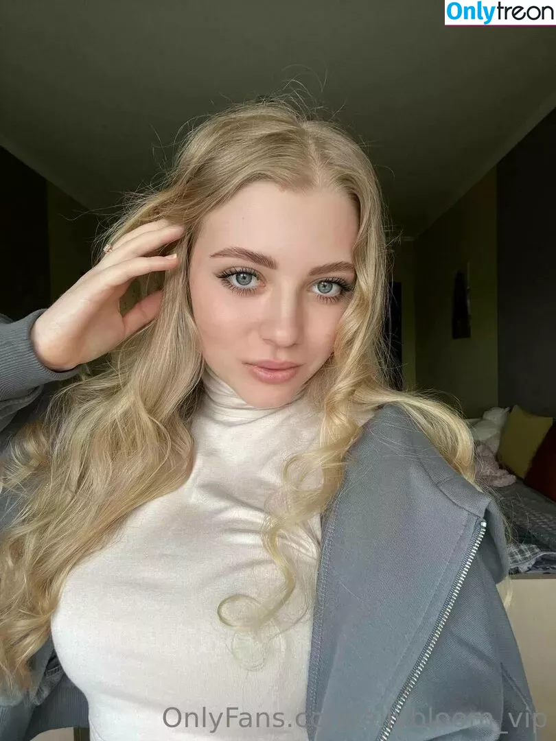 ellybloom_vip голая photo #0056 (liz_05_dixson)