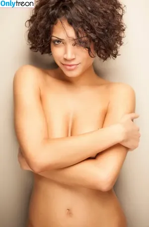 Elodie Di Patrizi / elodie nude photo #0011