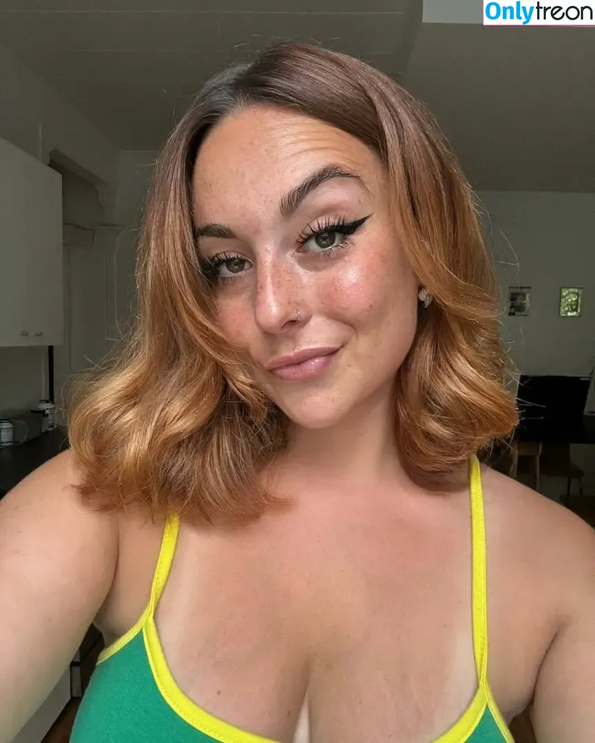 Elodiedelh nude photo #0008 (Elodiedelh)