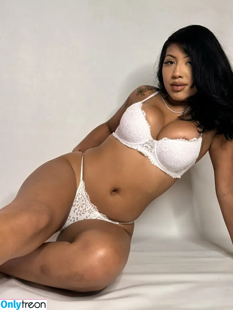 Elorababyy голая photo #0052 (therealelora)