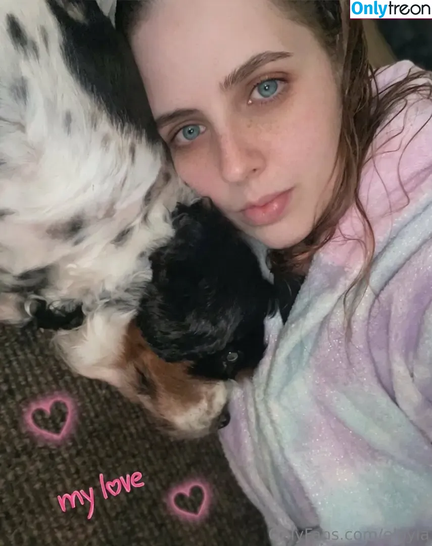 eloyia голая photo #0015 (eloyia)