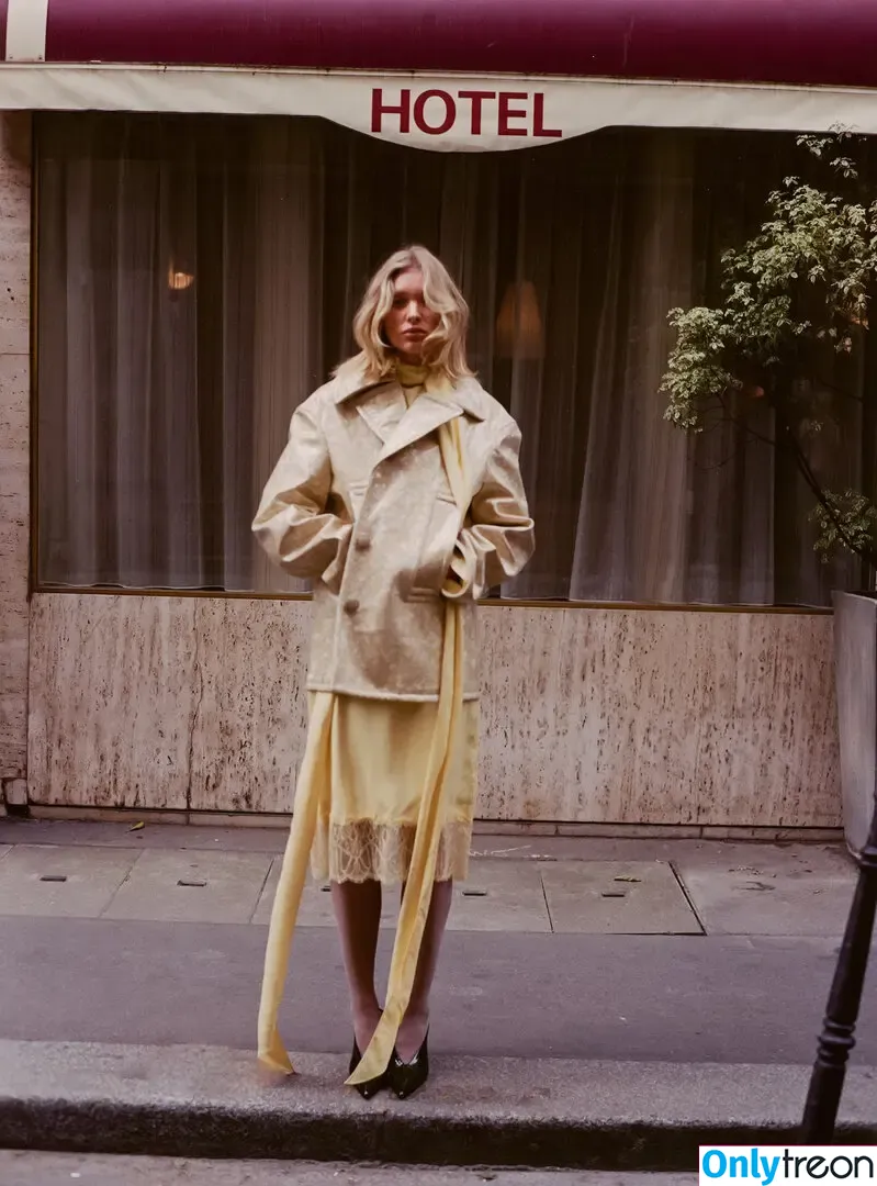 Elsa Hosk голая photo #2598 (elsahosk / hoskelsa)