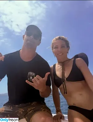 Elsa Pataky / elsapataky_ / elsapatakyconfidential nude photo #0999