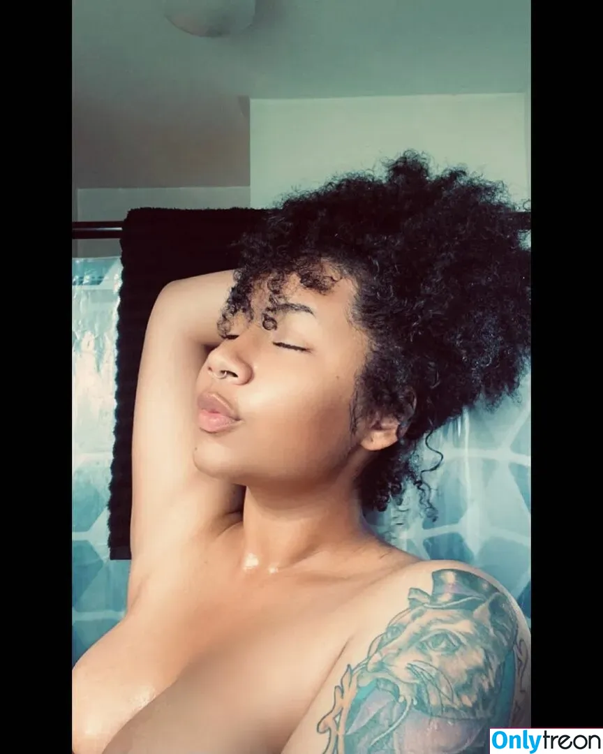 Elusivemulatto nude photo #0011 (Elusivemulatto)