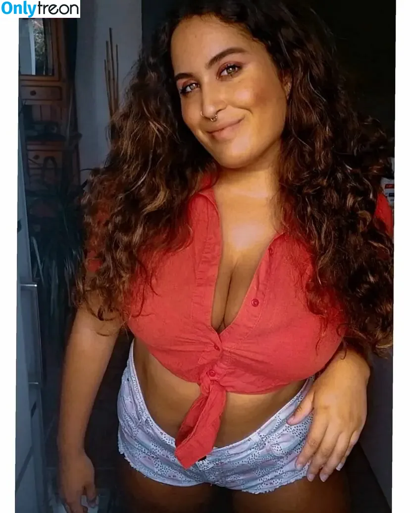 elviabombon nude photo #0033 (elviaaavg13)