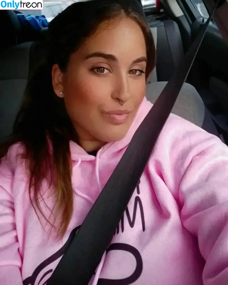 elviabombon nude photo #0044 (elviaaavg13)