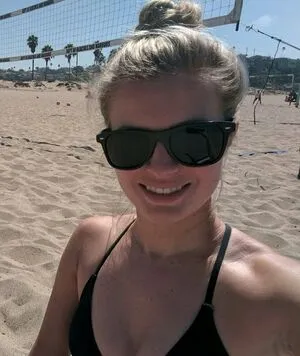 Elyse Willems / elysewillems nude photo #0013
