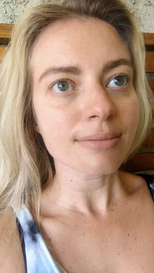 Elyse Willems / elysewillems nude photo #0040