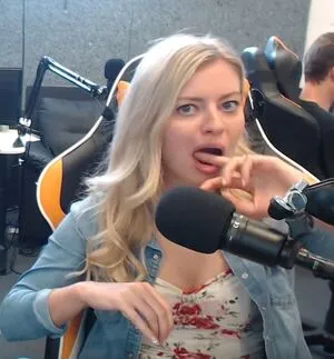 Elyse Willems / elysewillems nude photo #0051