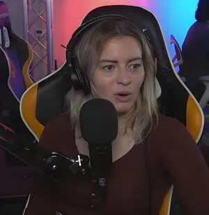 Elyse Willems / elysewillems фото голая #0130