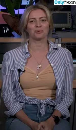 Elyse Willems / elysewillems nude photo #0302