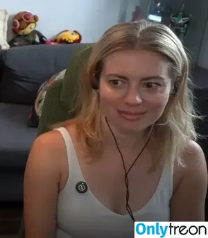 Elyse Willems / elysewillems nude photo #0309
