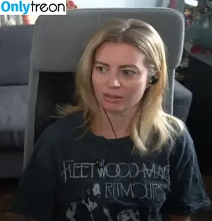 Elyse Willems / elysewillems nude photo #0314
