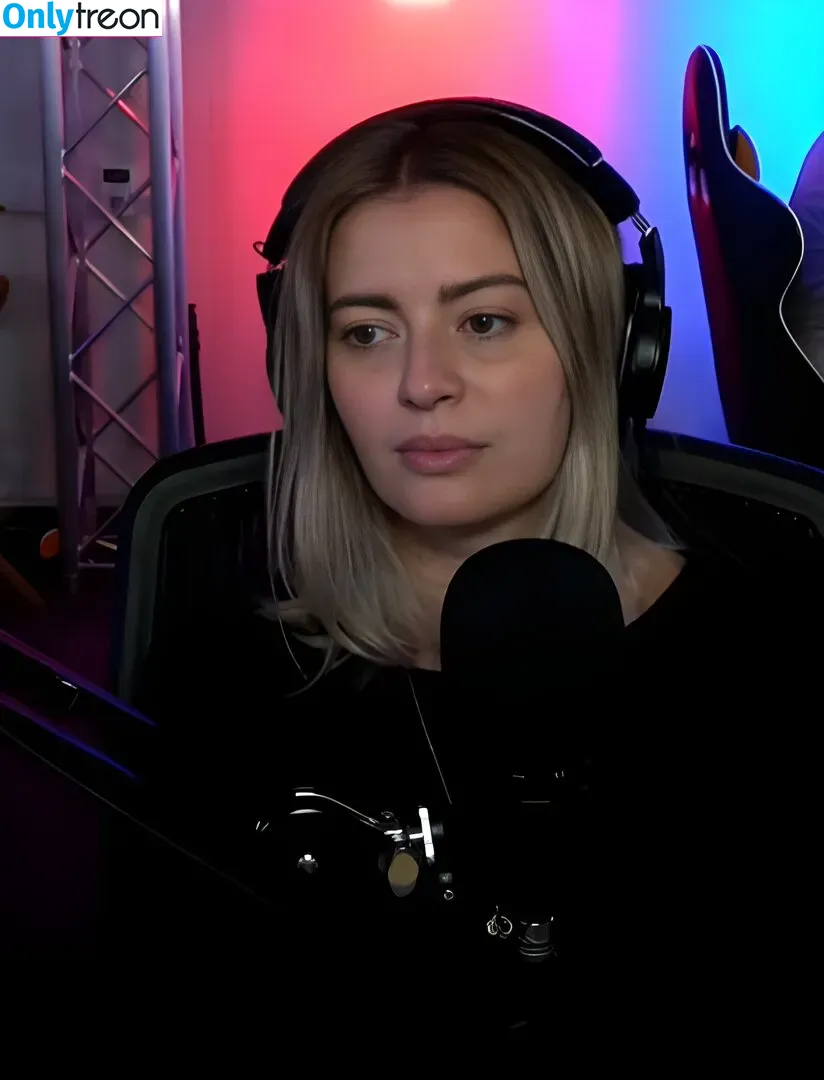 Elyse Willems голая photo #0080 (elysewillems)