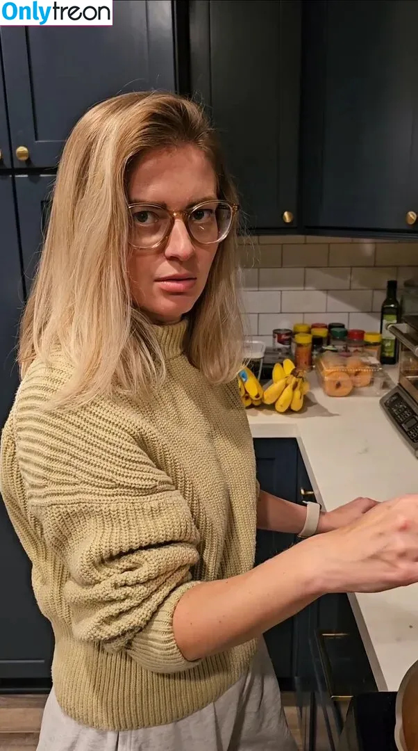 Elyse Willems голая photo #0093 (elysewillems)