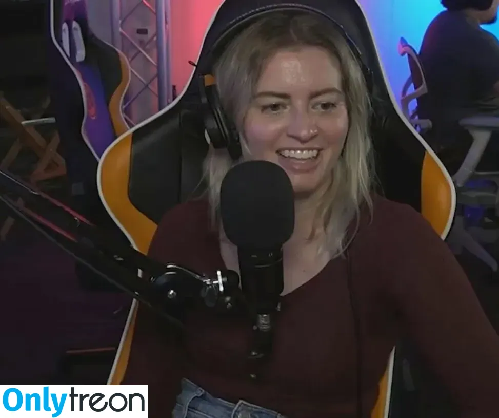 Elyse Willems nude photo #0129 (elysewillems)