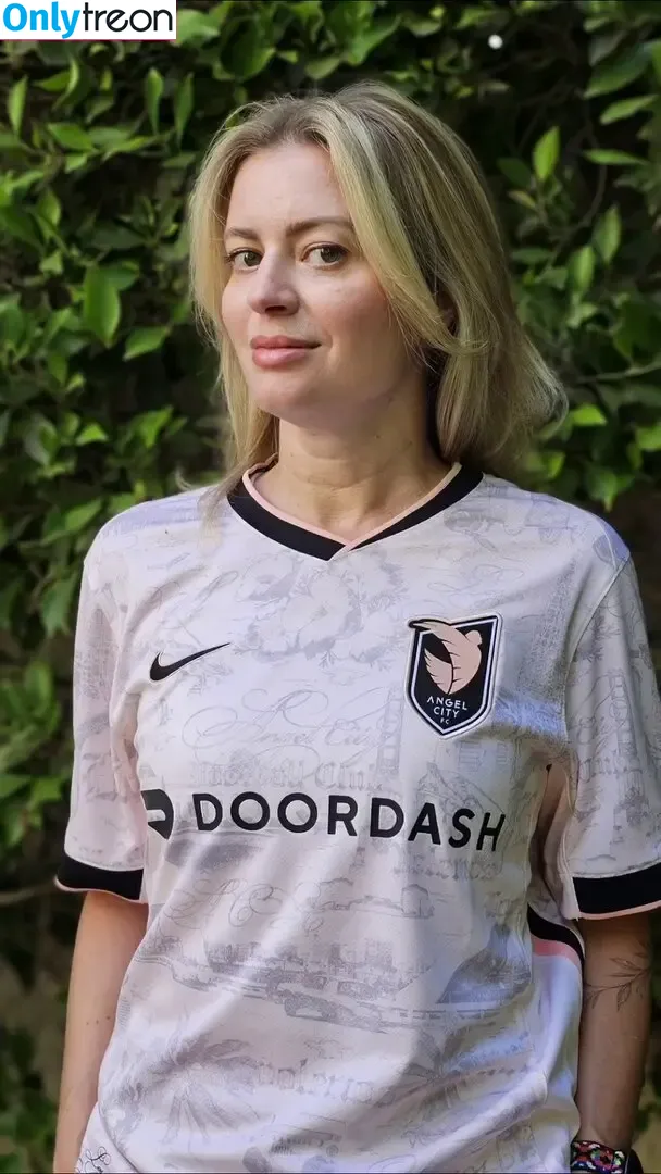 Elyse Willems голая photo #0312 (elysewillems)