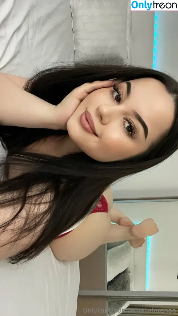 emalialorenaa голая photo #0083 (lorenaa_emaliax)