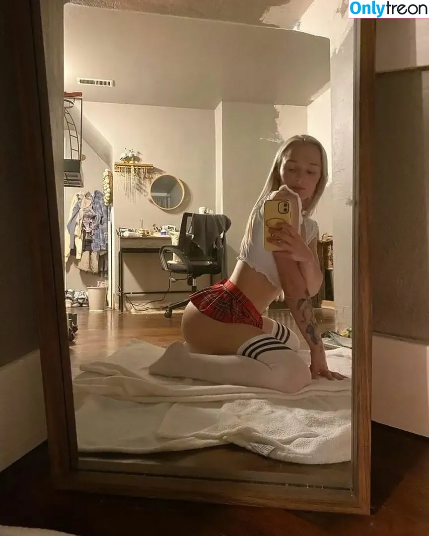 emarald.moonnn nude photo #0013 (622832127)