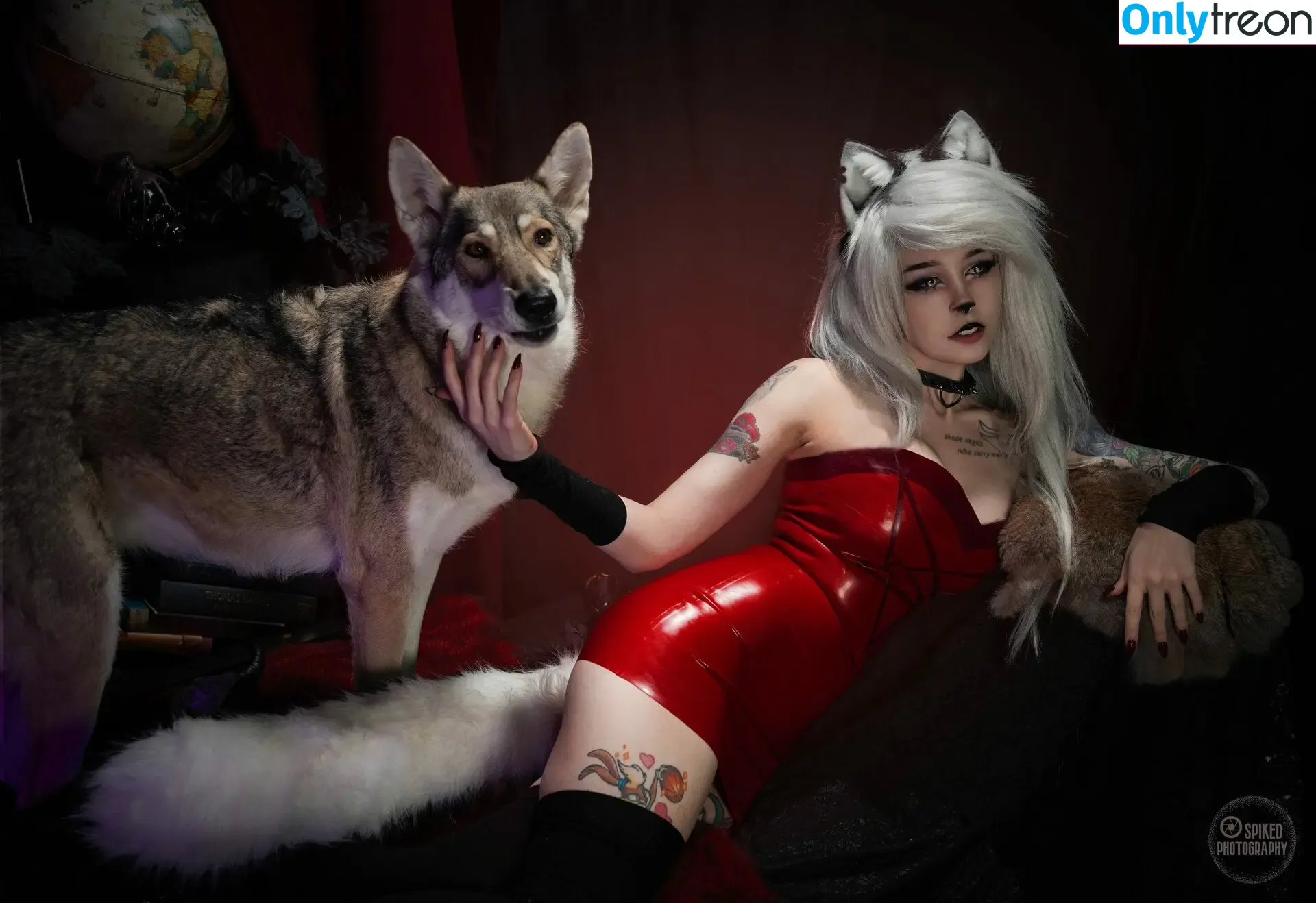 Ember Wolf nude photo #0304 (emberwolf / wolfiesantics)