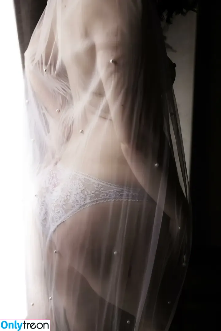 emberspirit_99 nude photo #0017 (scarletnurse99)