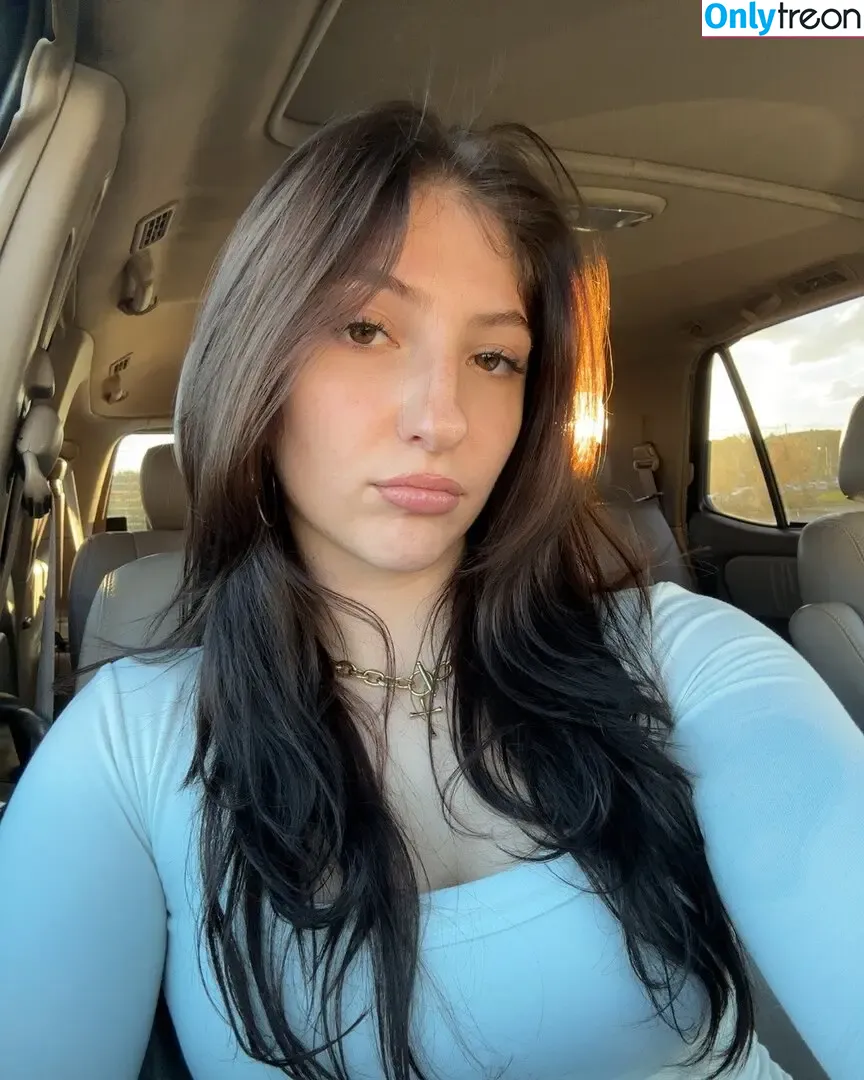 Emeliahberetta nude photo #0009 (Emmyberetta)