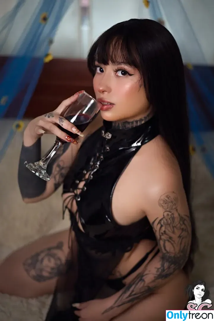 Emelody nude photo #0048 (emelodyworldwide / themelodylane)