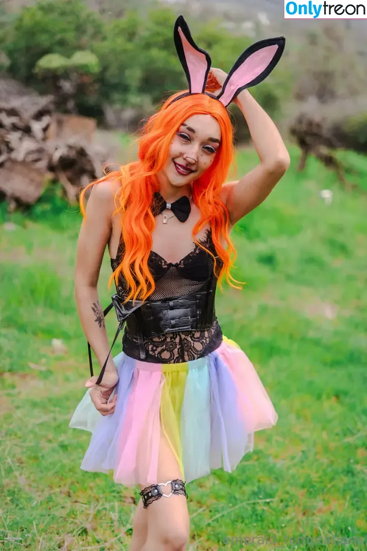 emerafaeley nude photo #0002 (emerafaeley)