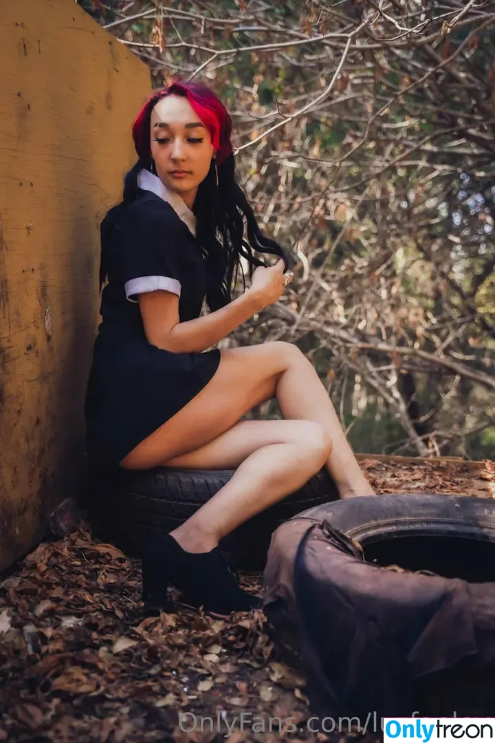 emerafaeley nude photo #0011 (emerafaeley)