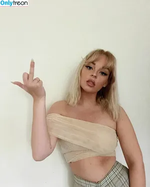 emfandango / emilyrxse nude photo #0007