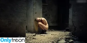 Emi Im Wunderland / Instagram / Model-Kartei / posts nude photo #0129