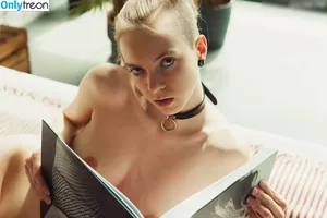 Emi Im Wunderland / Instagram / Model-Kartei / posts nude photo #0314