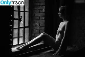 Emi Im Wunderland / Instagram / Model-Kartei / posts nude photo #0687