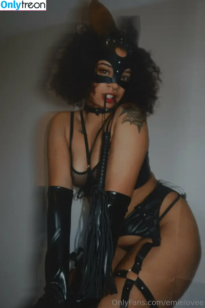 emielovee nude photo #0042 (emieloveee)
