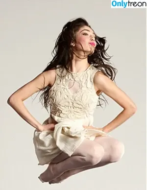 Emilia Ares / emiliaares / emiliamars фото голая #0028