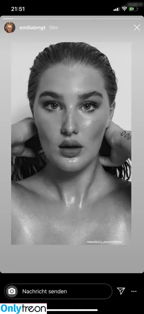 Emilia Baumgart nude photo #0007 (emiliabmgt)