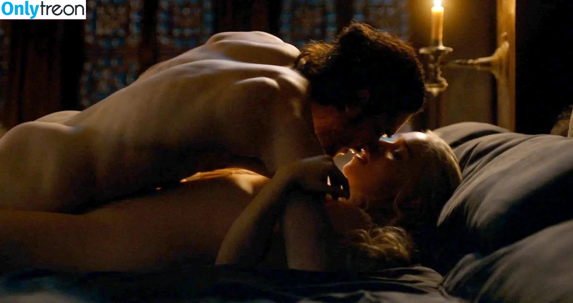 Emilia Clarke голая photo #1929 (clarkeyxo / emilia_clarke / emiliaclarke)