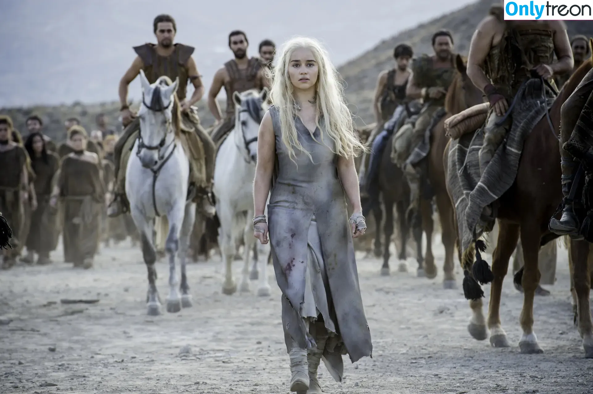 Emilia Clarke голая photo #2071 (clarkeyxo / emilia_clarke / emiliaclarke)